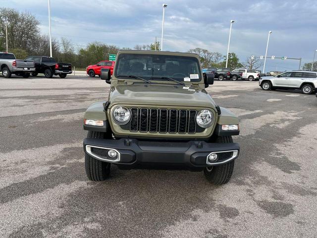 Photo of 2025 41 EXTERIOR PAINT Jeep Gladiator