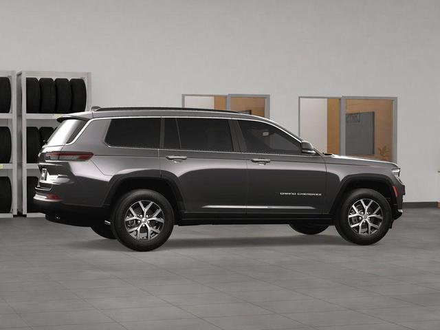 Photo of 2025 Metallic Jeep Grand Cherokee L