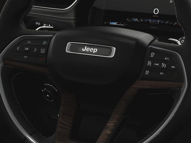 Photo of 2025 Metallic Jeep Grand Cherokee L