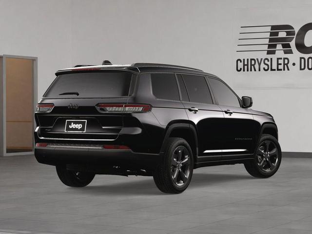 Photo of 2025 Diamond Black Jeep Grand Cherokee L