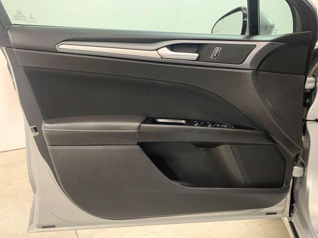 Photo of 2014 Ingot Silver Ford Fusion