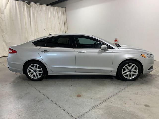 Photo of 2014 Ingot Silver Ford Fusion