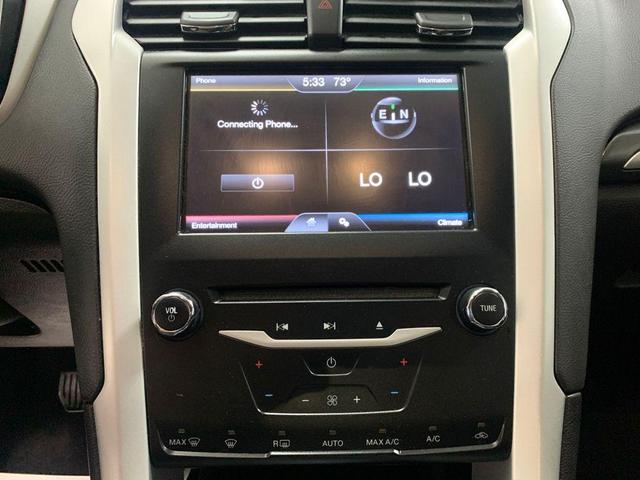Photo of 2014 Ingot Silver Ford Fusion