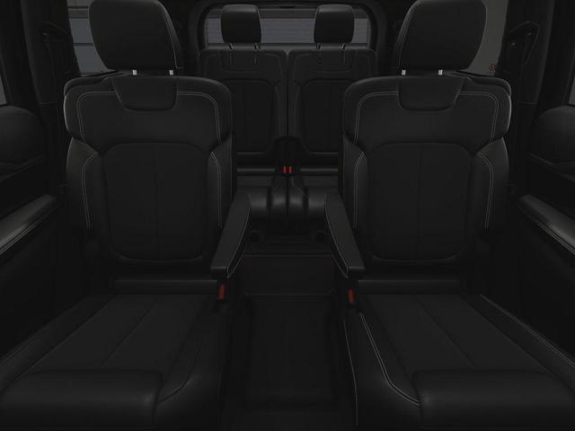 Photo of 2025 Diamond Black Jeep Grand Cherokee L