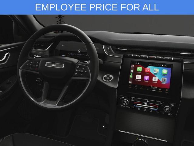 Photo of 2025 Diamond Black Jeep Grand Cherokee L
