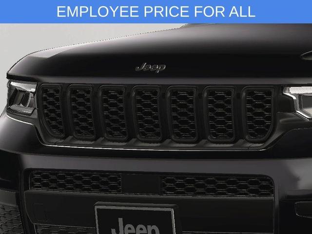 Photo of 2025 Diamond Black Jeep Grand Cherokee L