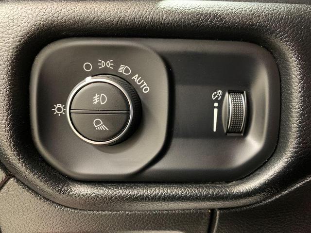 Photo of 2021 Flame Red Clearcoat RAM 1500