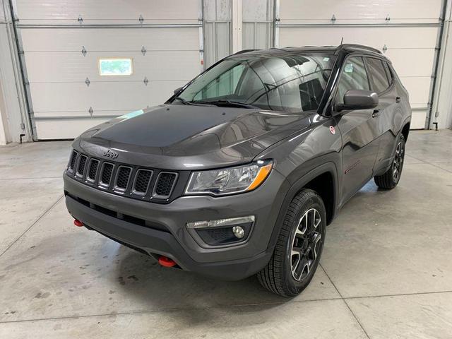 Photo of 2020 Granite Crystal Clearcoat Metallic Jeep Compass