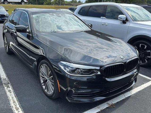 Photo of 2018 Black Sapphire Metallic BMW 530e