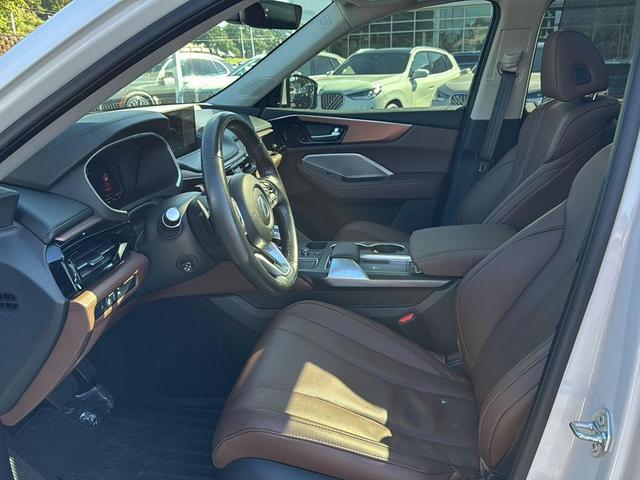 Photo of 2024 Platinum White Pearl Acura MDX