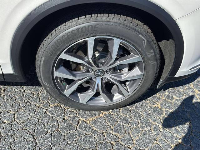 Photo of 2024 Platinum White Pearl Acura MDX