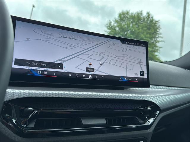 Photo of 2025 BMW 330