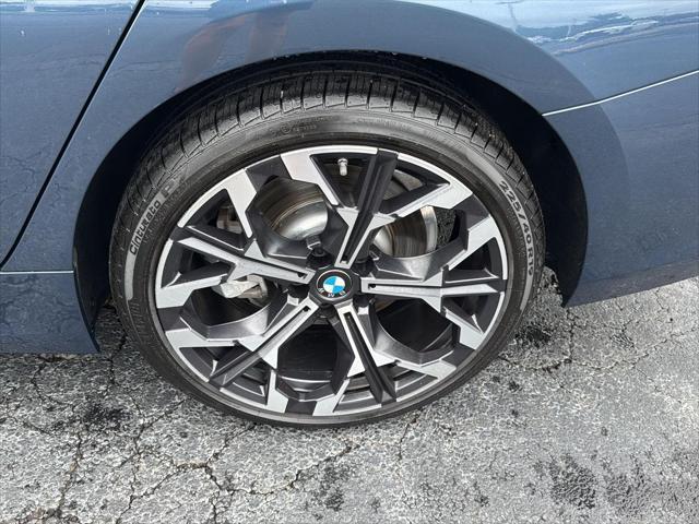 Photo of 2025 BMW 330