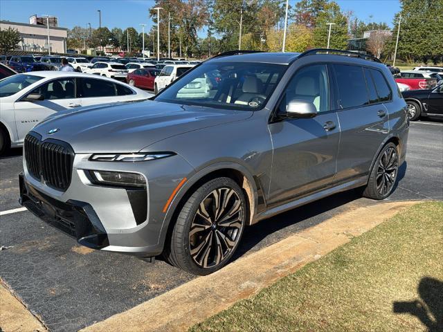 2023 BMW X7