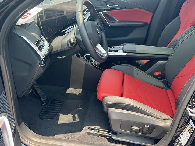 Photo of 2025 BLACK BMW X2