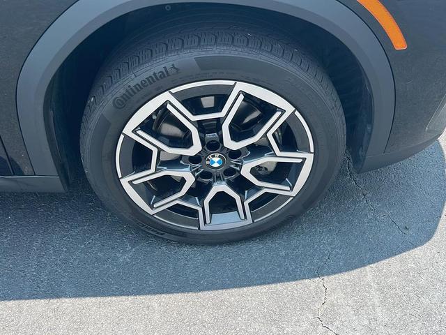 Photo of 2025 BLACK BMW X2
