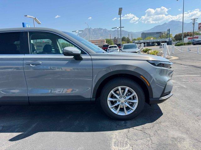 Photo of 2026 Urban Gray Pearl Honda CR-V
