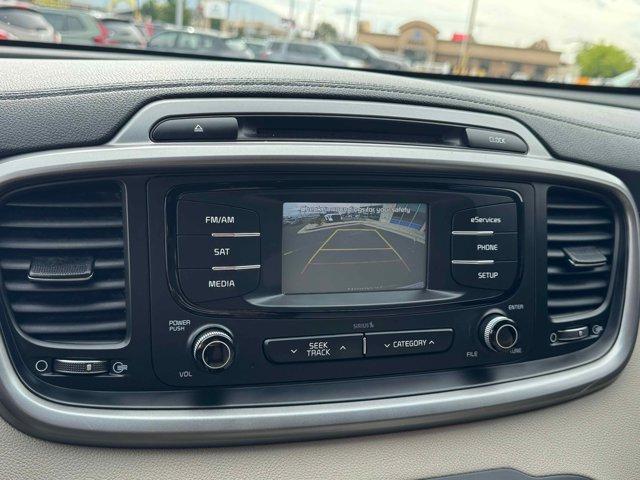 Photo of 2016 Ebony Black Kia Sorento