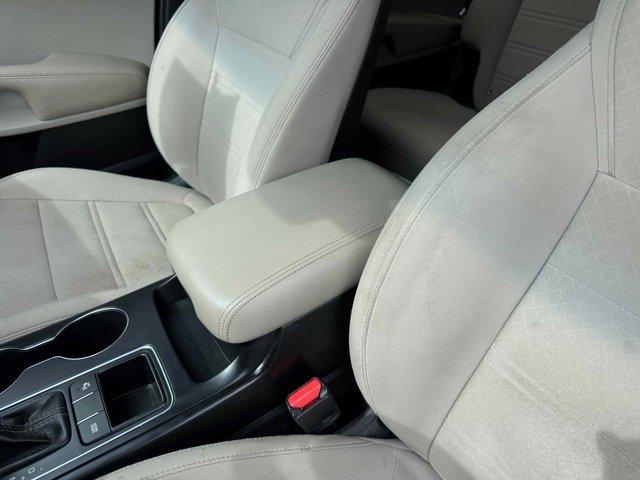 Photo of 2016 Ebony Black Kia Sorento