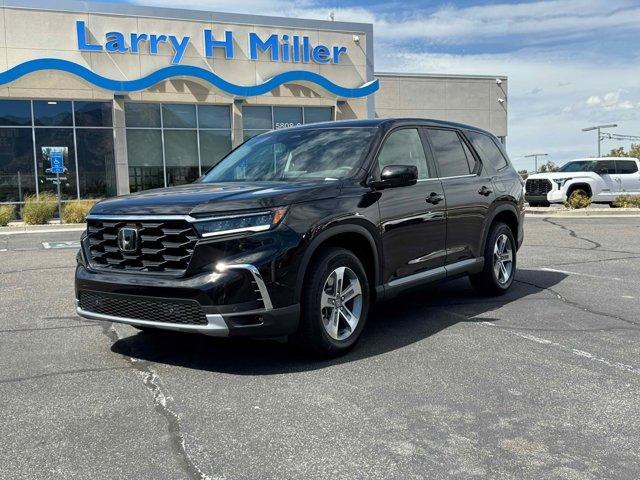 Photo of 2025 Crystal Black Pearl Honda Pilot