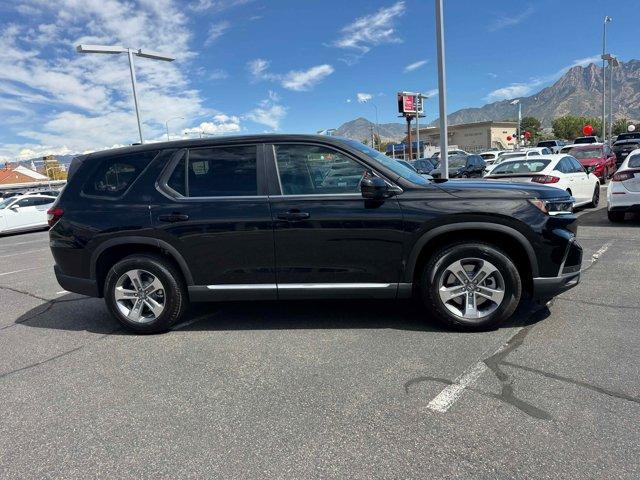 Photo of 2025 Crystal Black Pearl Honda Pilot
