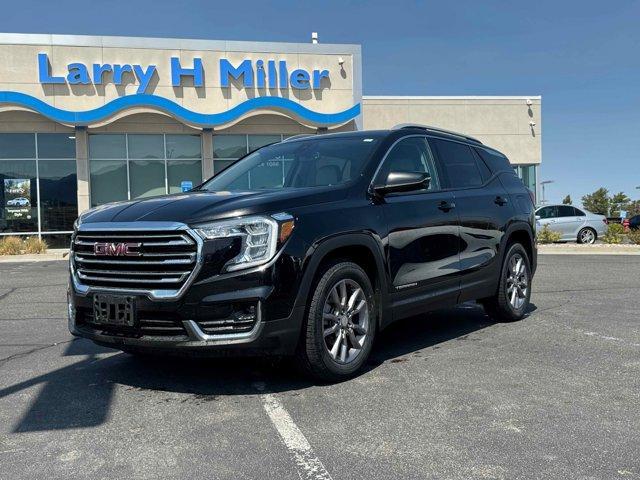 Photo of 2023 Ebony Twilight Metallic GMC Terrain