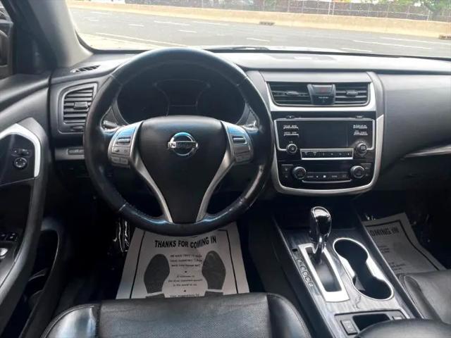 Photo of 2018 Gun Metallic Nissan Altima
