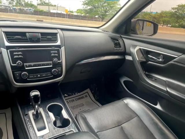 Photo of 2018 Gun Metallic Nissan Altima