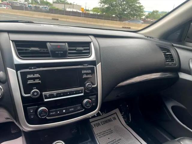 Photo of 2018 Gun Metallic Nissan Altima