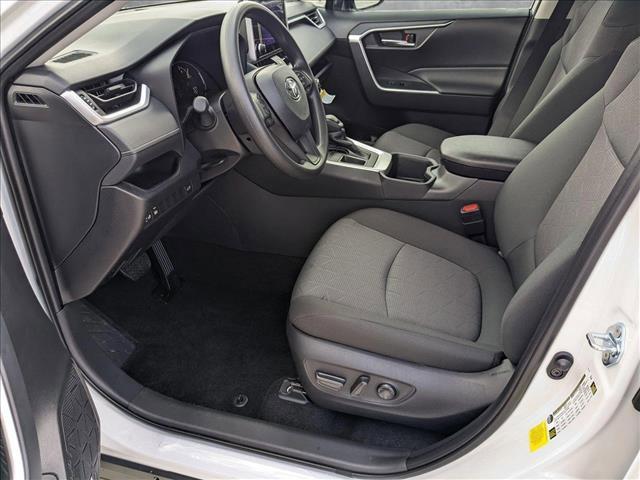 Photo of 2025 Ice Cap Toyota RAV4
