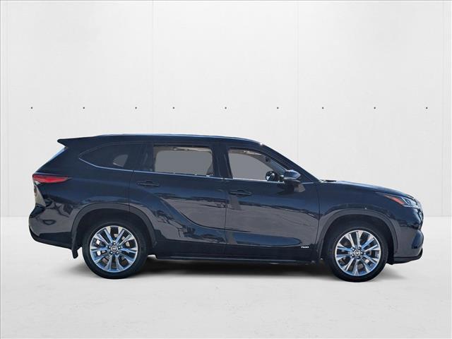 Photo of 2023 Blueprint Toyota Highlander Hybrid