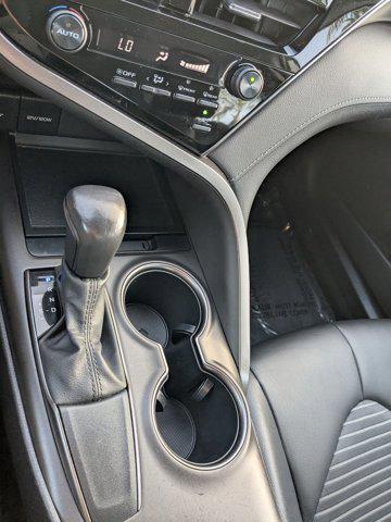 Photo of 2021 Super White Toyota Camry