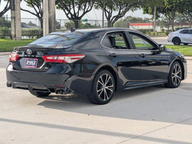 Photo of 2020 Midnight Black Metallic Toyota Camry