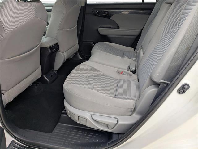 Photo of 2020 Blizzard Pearl Toyota Highlander