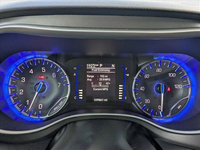 Photo of 2020 Granite Crystal Metallic Clearcoat Chrysler Pacifica