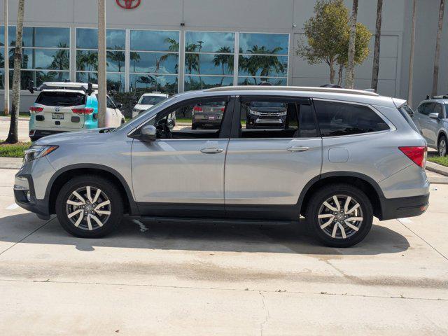 Photo of 2020 Lunar Silver Metallic Honda Pilot