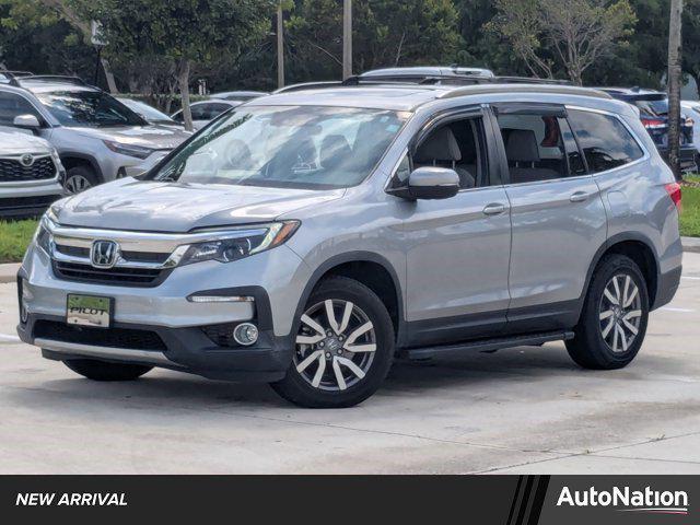 Photo of 2020 Lunar Silver Metallic Honda Pilot