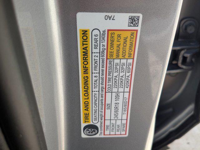 Photo of 2020 Lunar Silver Metallic Honda Pilot