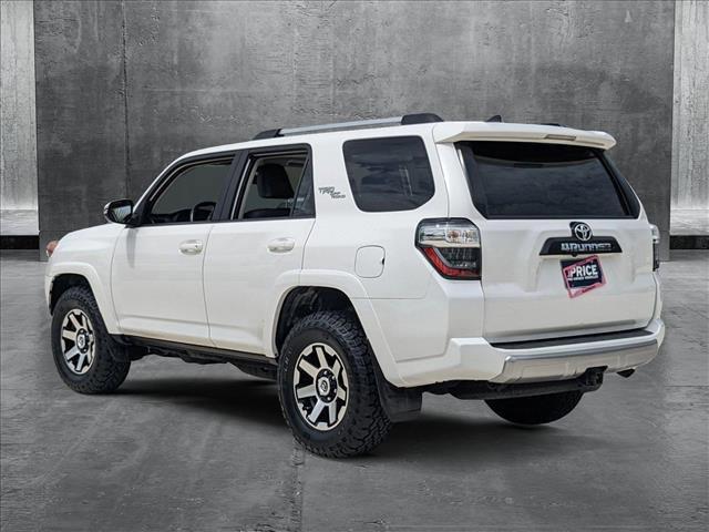 Photo of 2017 Super White Toyota 4Runner