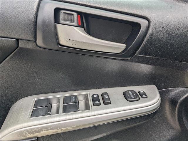 Photo of 2014 White Toyota Camry