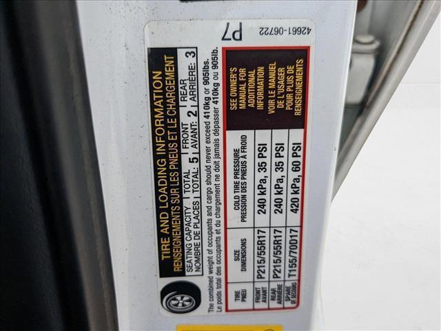 Photo of 2014 White Toyota Camry