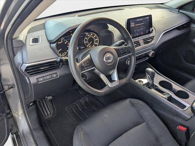 Photo of 2019 Gun Metallic Nissan Altima