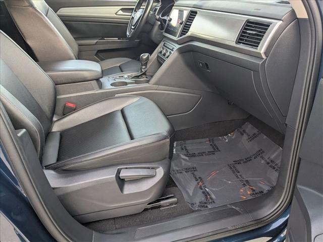 Photo of 2019 Pacific Blue Metallic Volkswagen Atlas