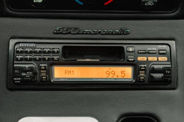 Photo of 1998 Grigio Titanio Ferrari 550 Maranello