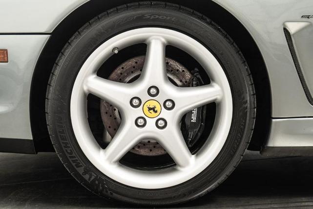 Photo of 1998 Grigio Titanio Ferrari 550 Maranello