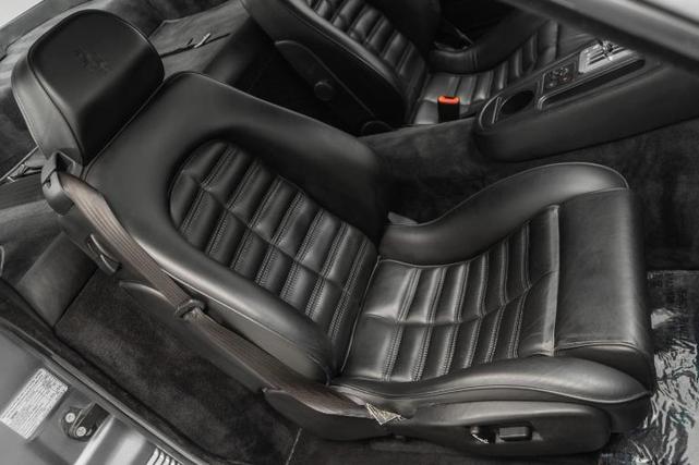 Photo of 1998 Grigio Titanio Ferrari 550 Maranello