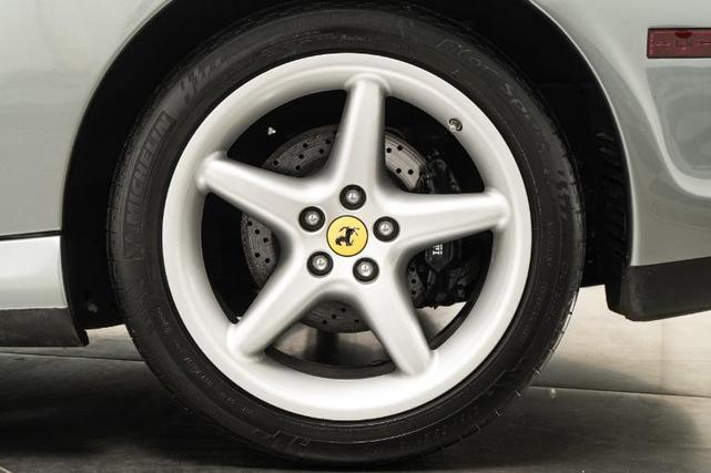 Photo of 1998 Grigio Titanio Ferrari 550 Maranello