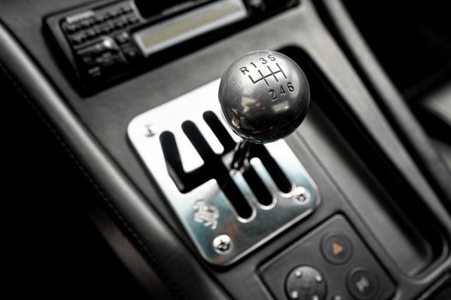 Photo of 1998 Grigio Titanio Ferrari 550 Maranello