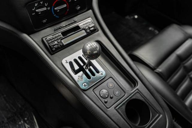 Photo of 1998 Grigio Titanio Ferrari 550 Maranello