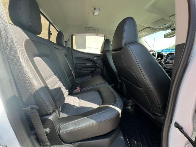 Photo of 2022 Summit White GMC Canyon